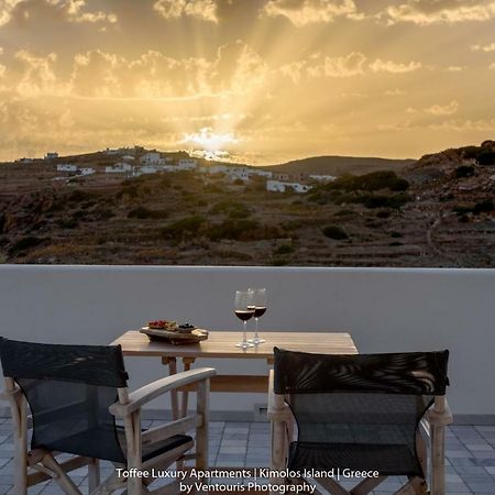 Toffee Villa Kimolos Exterior photo