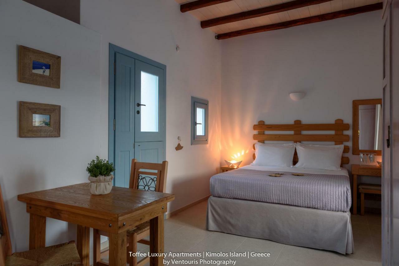 Toffee Villa Kimolos Exterior photo